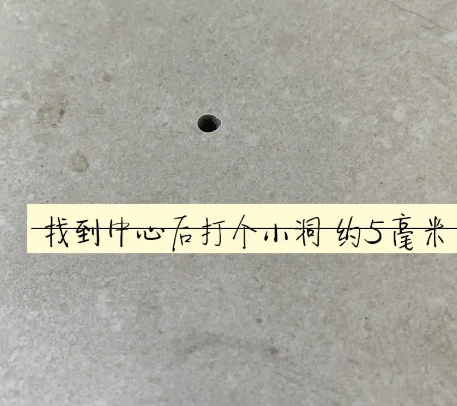 七台河市瓷砖空鼓维修公司专业解答在瓷砖铺贴过程中，如果砂料搅拌不均匀，将会带来以下问题
